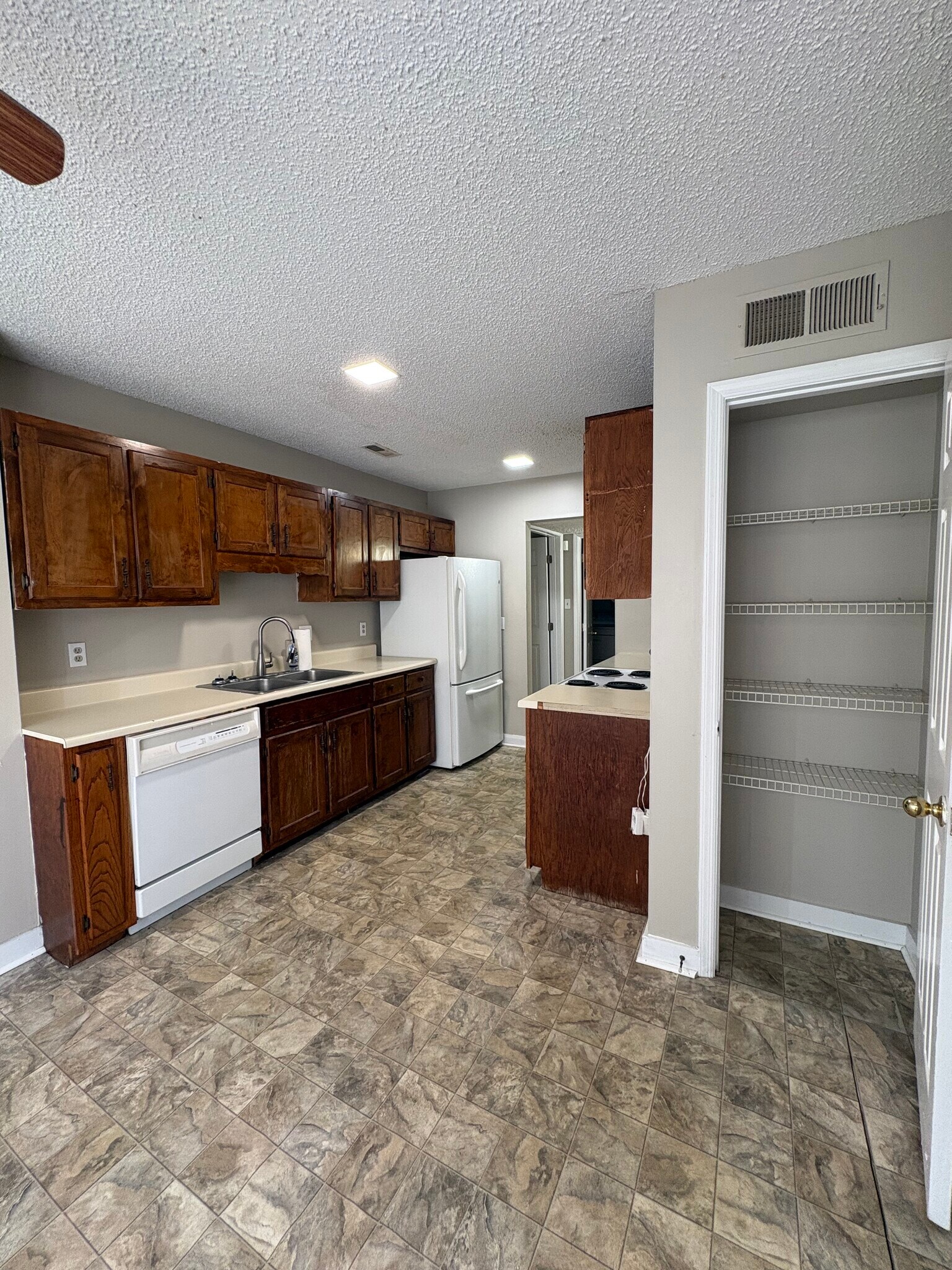 Building Photo - 2817 Wimberly Dr SW