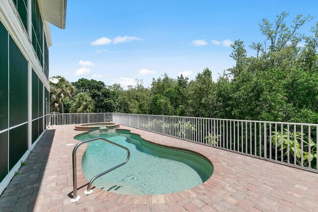 Building Photo - 1927 Sheffield Ave