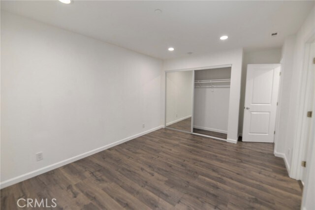 Building Photo - 257 Avenida Victoria