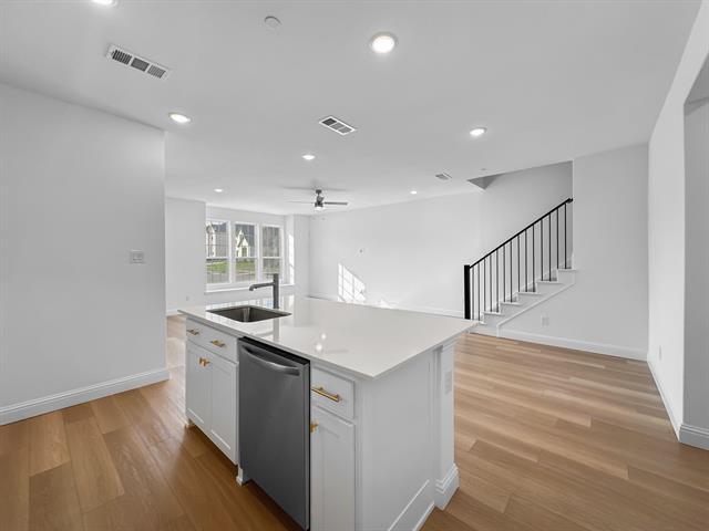 Building Photo - 8980 Samara St