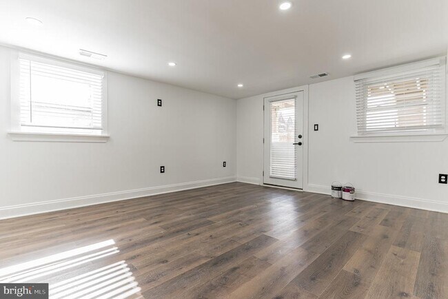 Building Photo - 5300 5th St NW