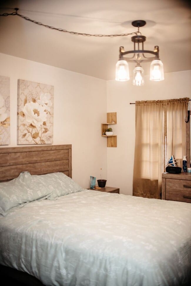 Building Photo - 16 Cranfield Ct