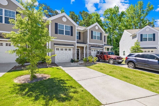 Building Photo - 8113 Murray Br Dr