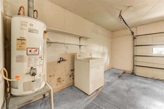 Building Photo - 13634 Greenridge Dr