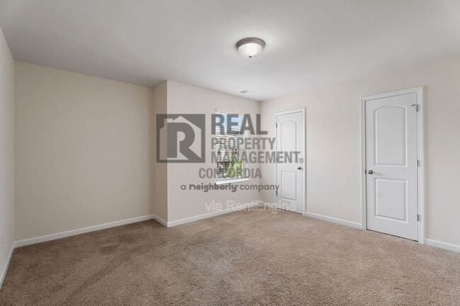 Building Photo - 317 Sportsman Dr