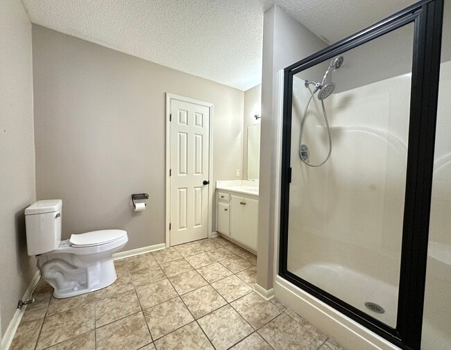 Master Bath - 304 S French Quarter Dr