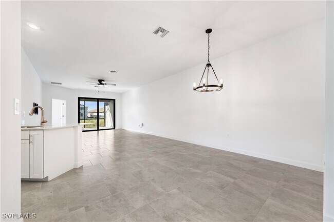 Building Photo - 19597 Hinkley Dr