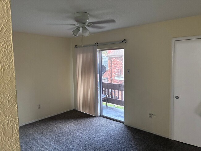Building Photo - 2309 Giuffrias Ave