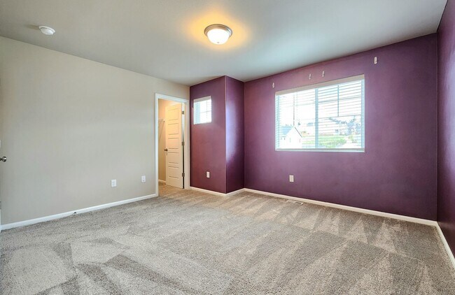 Building Photo - 4 Bedroom Home in Marysville Available Now!