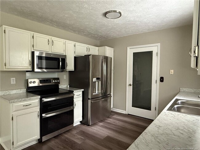Building Photo - 163 Cornwallis Ct