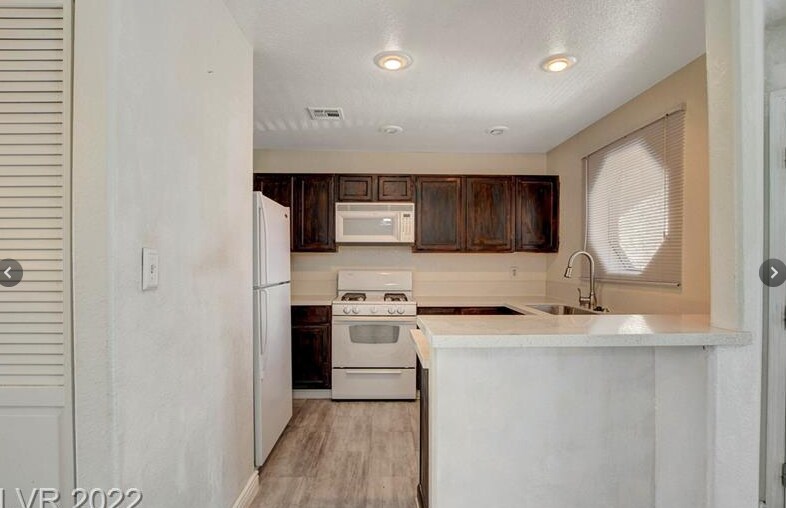 Building Photo - 5028 S Rainbow Blvd