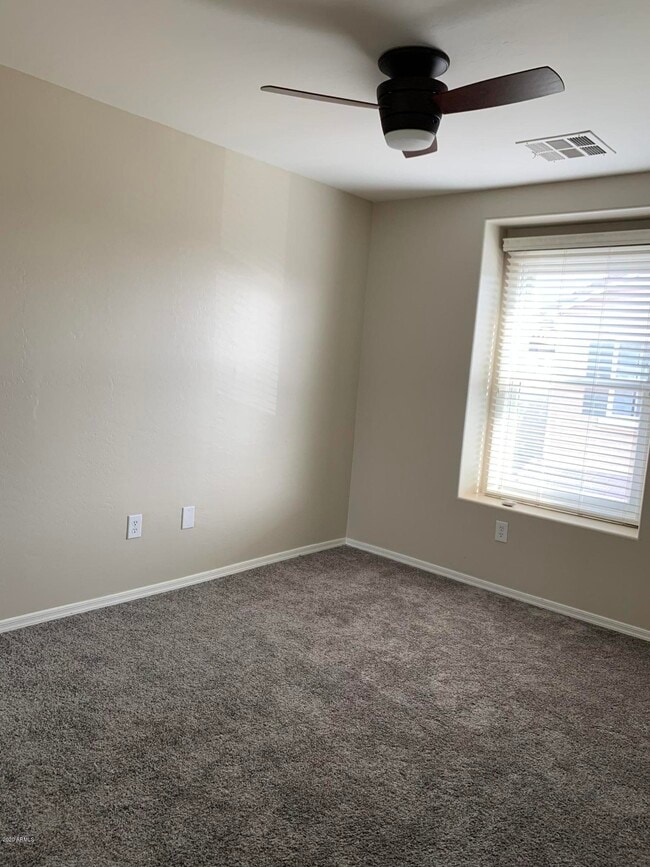 Building Photo - 3854 E Sabra Ln