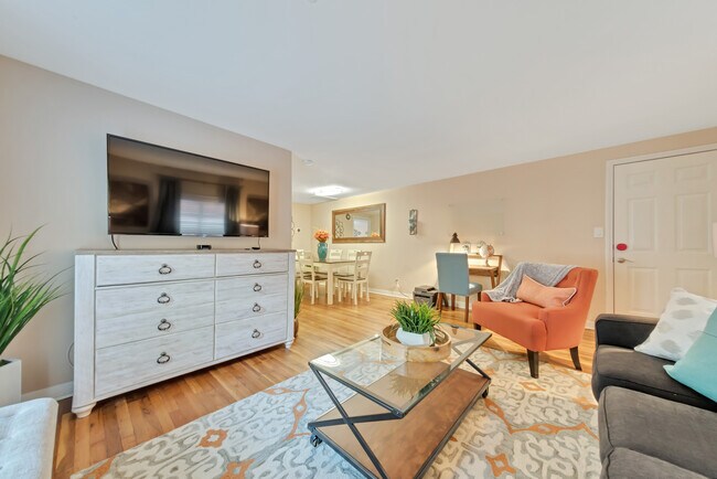 Building Photo - 4808 Woodhead St