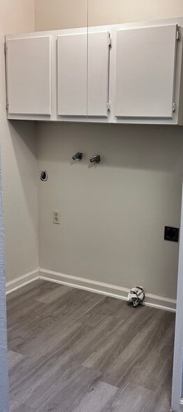 Laundry area - 968 Cyndi Cir