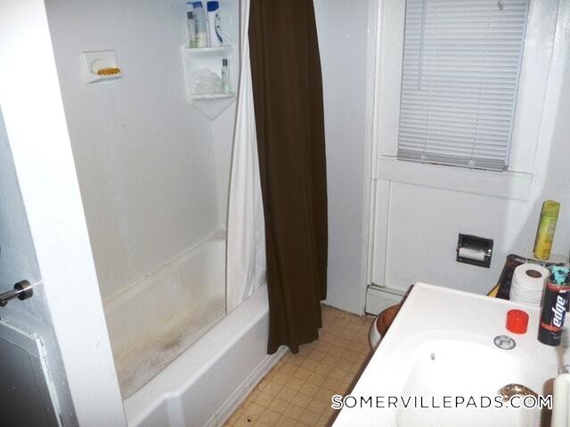 Building Photo - 57 Roseland St