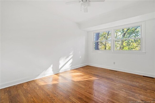 Building Photo - 1805 Catawba St