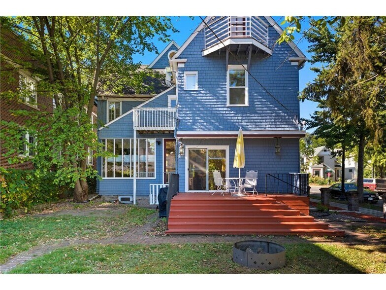 Building Photo - 2701 DuPont Ave S