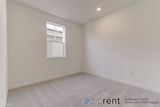 Building Photo - 3 br, 2.5 bath House - 4417 Neptune Cir, F...