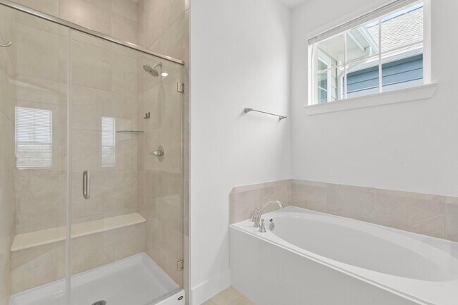 Building Photo - 21118 Garden Palm Dr