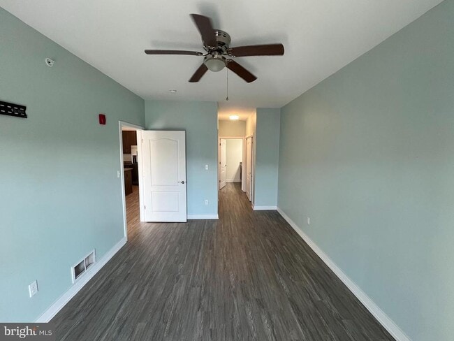 Building Photo - 33707 Skiff Aly