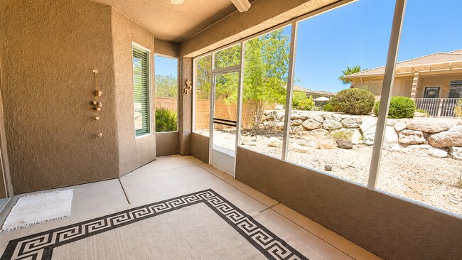 Building Photo - 1806 Sunstar Dr
