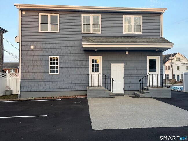 Building Photo - 85 Avery St