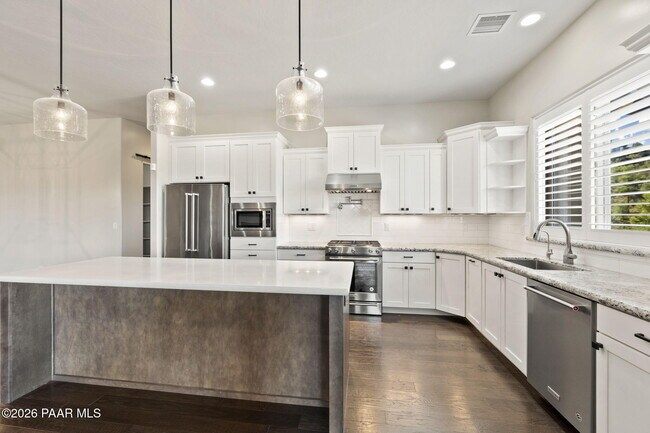 Building Photo - 1476 Sierry Peaks Dr