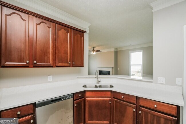 Building Photo - 8162 Brookbend Dr