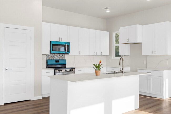 Building Photo - 56 Rd 5604