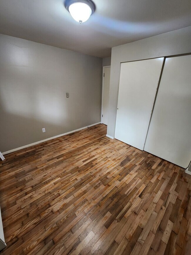 Building Photo - Charming 3 bedroom 1 bathroom home in Bothell!