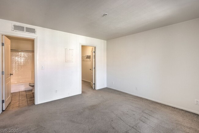 Building Photo - 2111 Sealion Dr