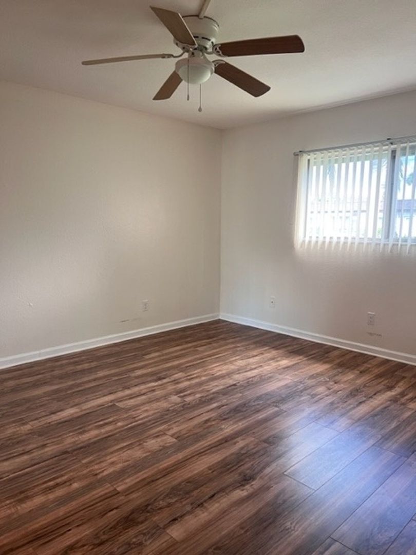 Building Photo - 6300 South Pointe Blvd