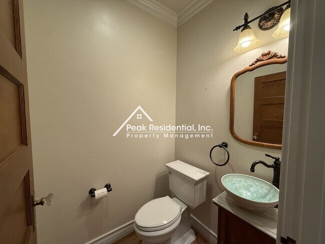 Building Photo - Beautiful Penryn 3bd/2ba House With Detach...