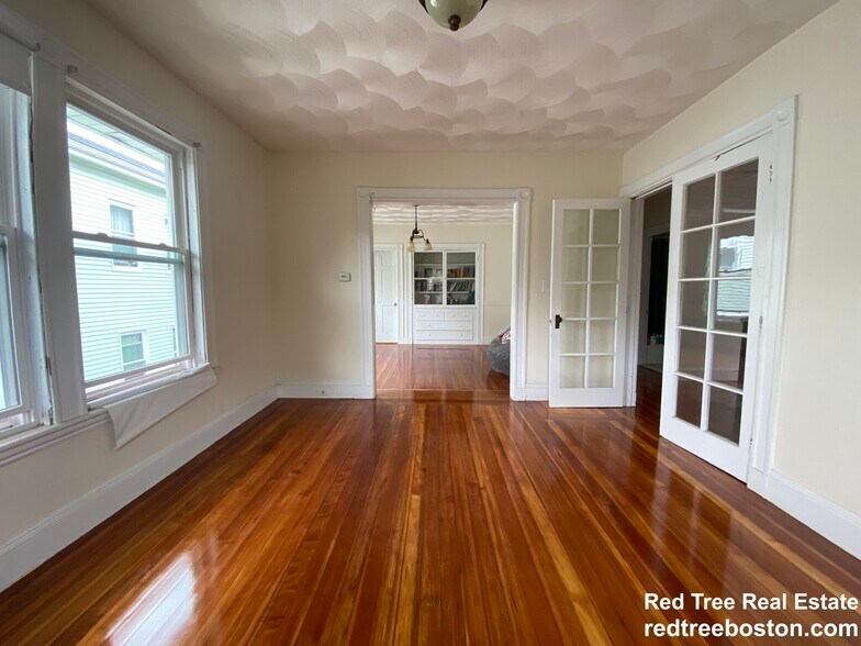 Primary Photo - 72 Hobson St