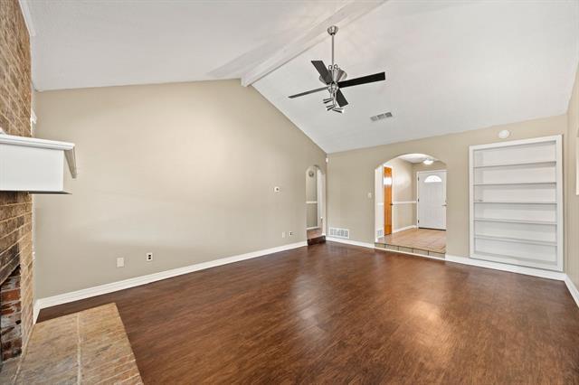 Building Photo - 7258 Brentwood Stair Rd