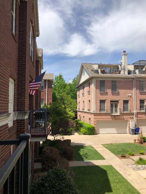 Building Photo - 2814 State St