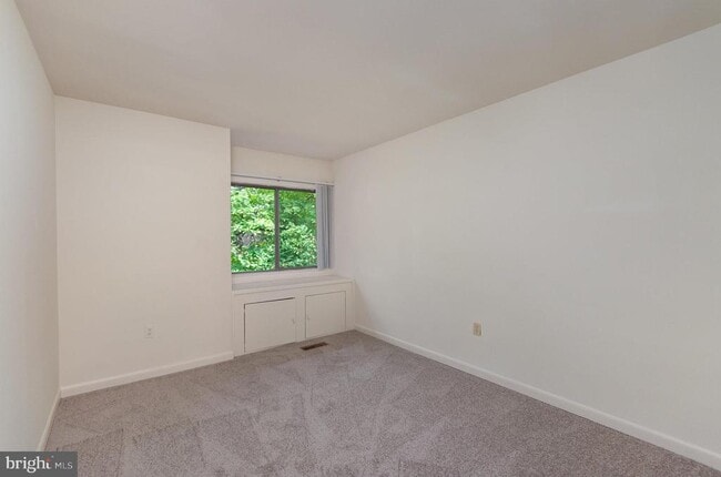 Building Photo - 1764 Wainwright Dr