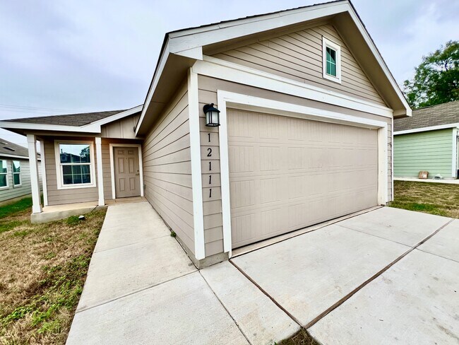 Primary Photo - 12111 Overton Wy