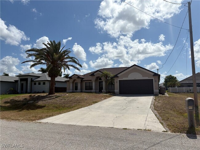 Building Photo - 421 NW 36th Ave