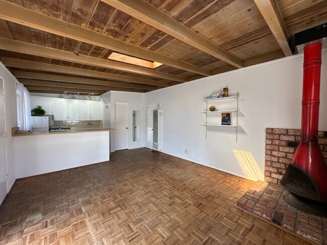 Building Photo - 1230 Devon Ln