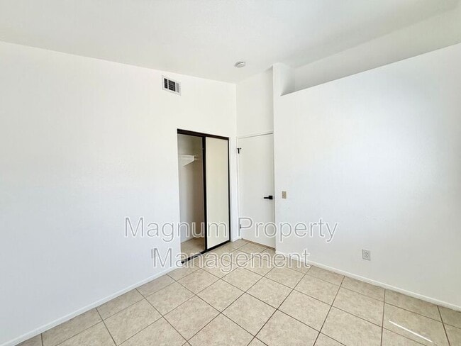Building Photo - 29677 Woodlands Ave