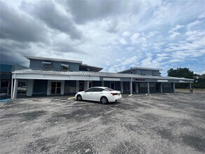 Building Photo - 1407 N Betty Ln