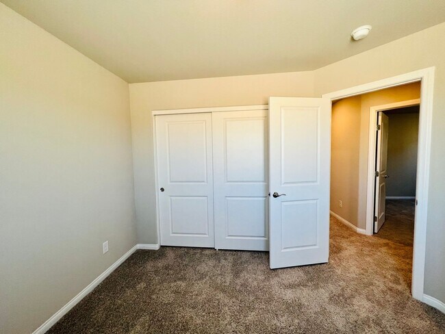 Building Photo - 4 Bedroom Home in Southern Highlands