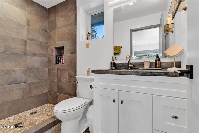 Building Photo - 1262 Hidden Woods Dr