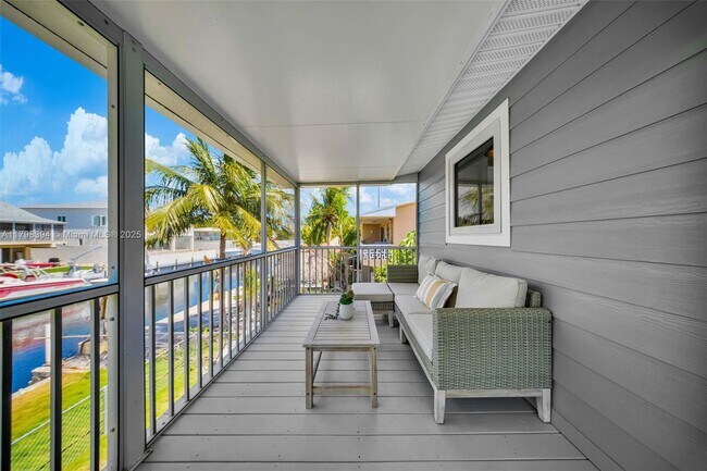 Building Photo - 129 Nautilus Dr
