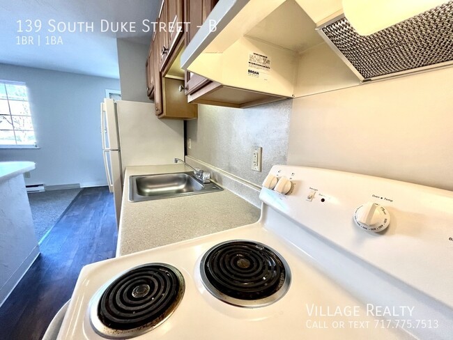 Building Photo - 139 S Duke St