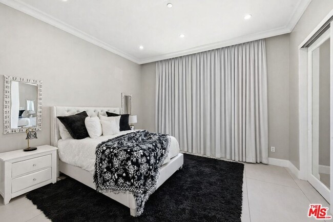 Building Photo - 12419 Erwin St