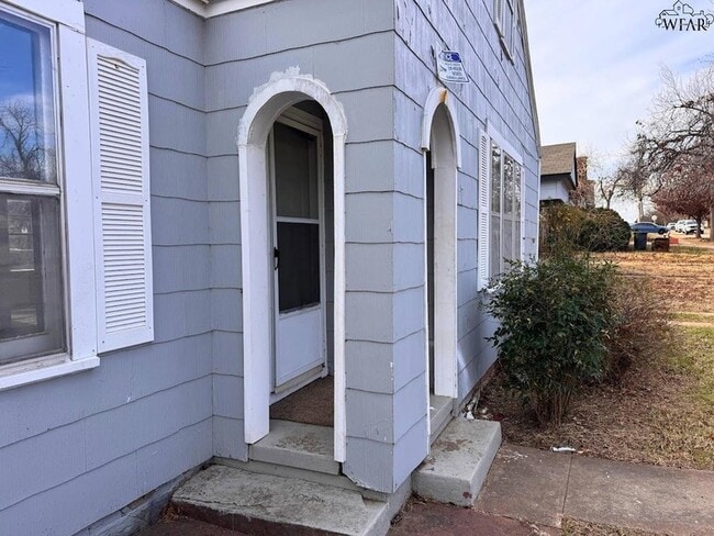 Building Photo - 2209 Talunar Ln