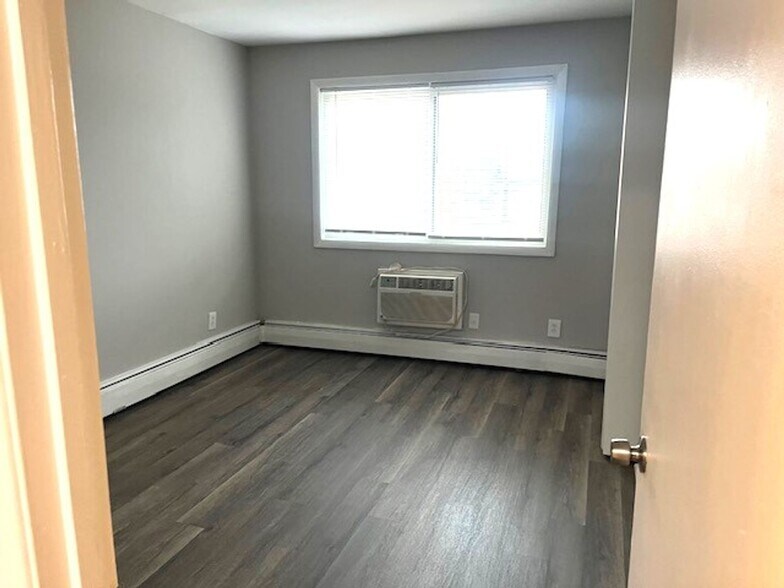 Building Photo - 4317 Kansas Ave NW