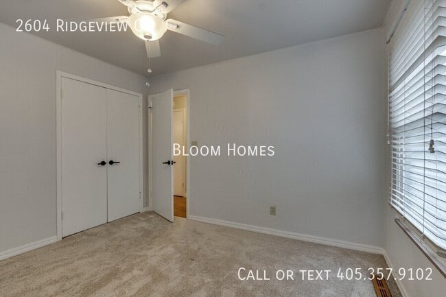 Building Photo - 2604 Ridgeview Ct